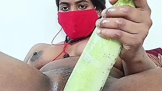 Desi viral slut put hand in choot and fucking harder