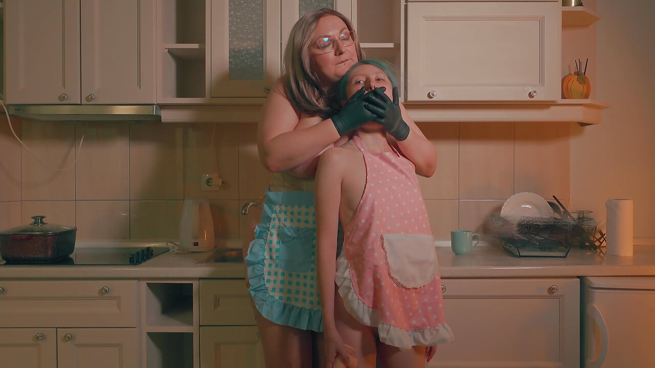 Gloved Hand Over Mouth - Tall Stepmom Inspects & Dildo Fucks Her Tiny Stepdaughter