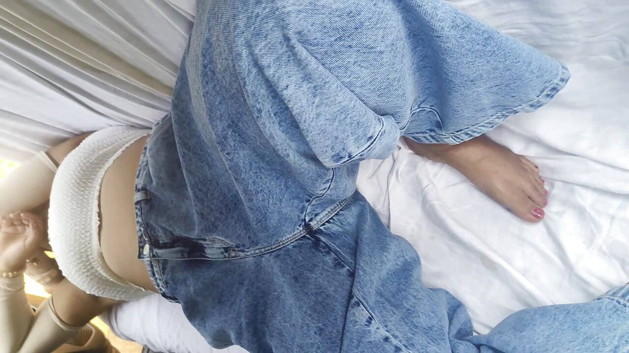 Rajesh Fucks His Girfriend Sunisha at Car and Recorded Her Video and Viral It