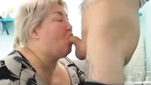 I love sucking a young cock and taking cum in my mouth