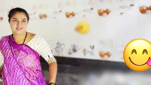 Невинная деревенская дези (девушка горничная) Пошла в дом босса на хуй и трахнутая боссом