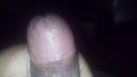 Karanlıkta mastürbasyon.