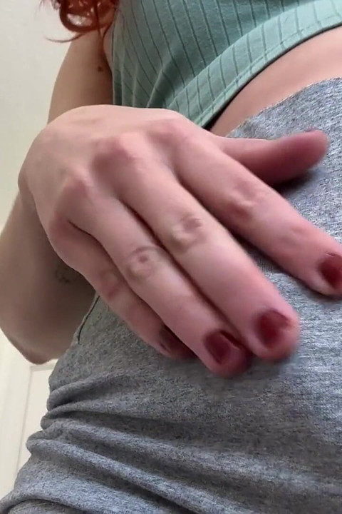 Transformarea Futa a iubitei Luând prezervativul să te însămânțeze