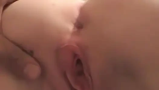 Усталую Stacey уговорили сделать порно