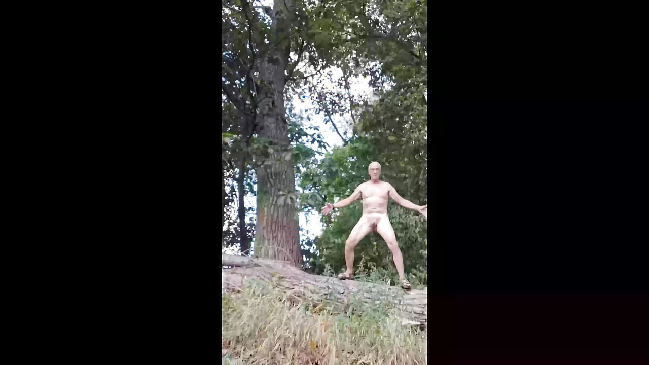 EXHIBITIONIST GRANDPA DADDY PUBLIC OUTDOOR NAKED CRUISING CUMSHOT