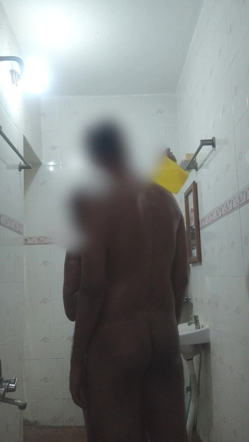 "सुंदर भारतीय प्रेमिका और प्रेमी स्नान चूसना एक साथ चुदाई" का प्रतिष्ठित क्षण"