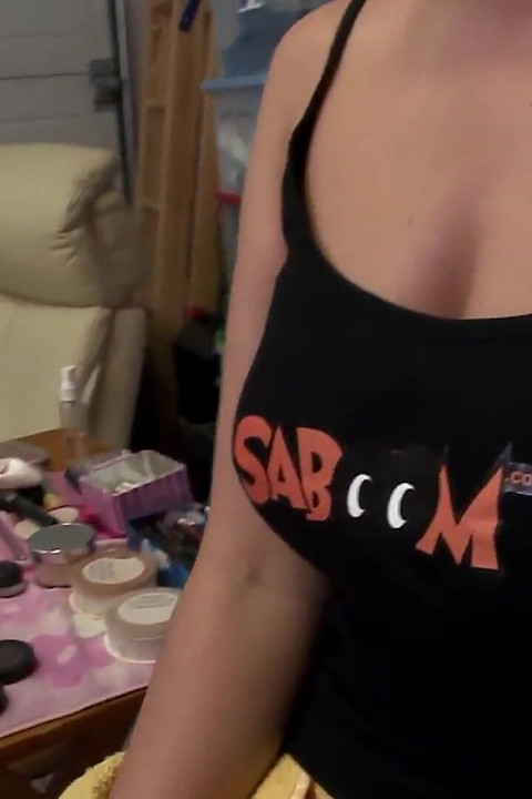 Daria Glower Is Ready for Sex with Her Hairy Pussy