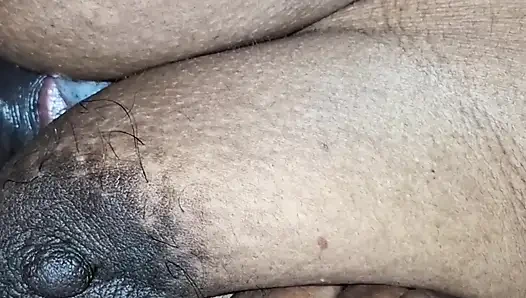 Desi Indian housewife blowjob lekin husband dick