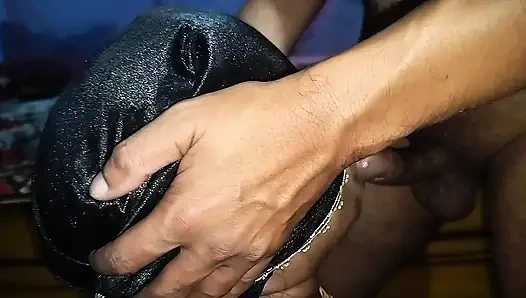Hintli Bhabhi Ko Maza Diya