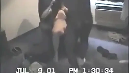 Зависимость большого черного члена - 100% любительское и домашнее порно видео. Милфы пристрастились к большому черному члену и межрасовому шпилингу