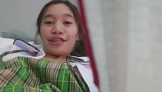 Giantess Student