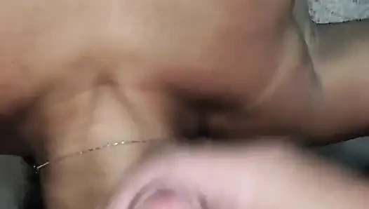 Ich ficke den mund meiner sklavin bis zum abspritzen