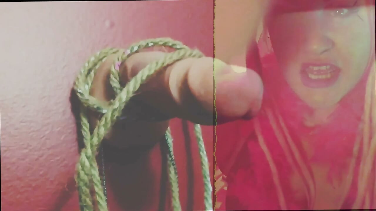 여신 Lana에게 펀칭하는 자지 펀칭