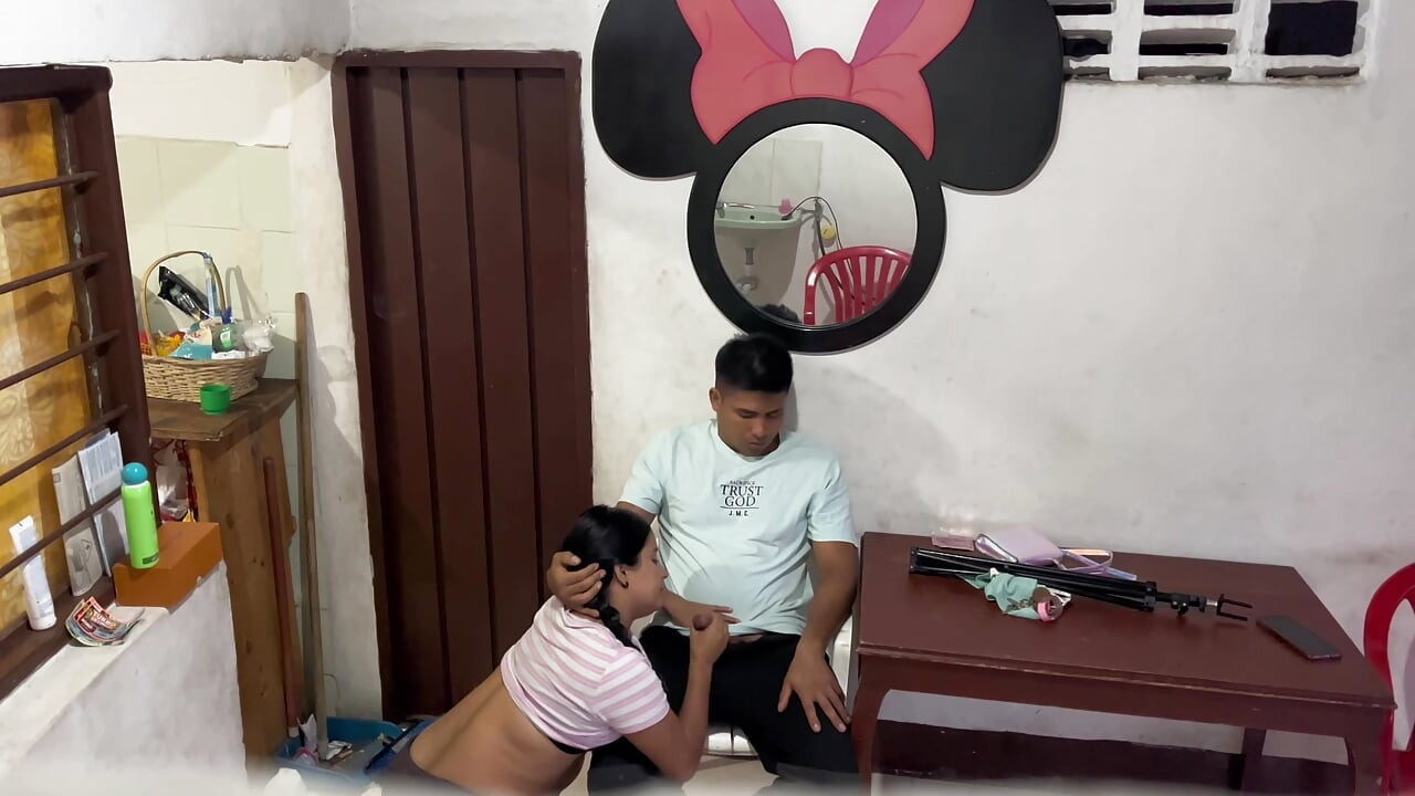 Eu fui deixado sozinho em casa e a tentação levou a melhor de mim hahahahahahahahaha