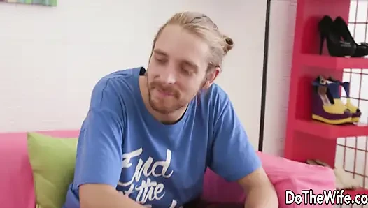 Thick Blonde Wife Bambi Bella Receives a BBC Creampie