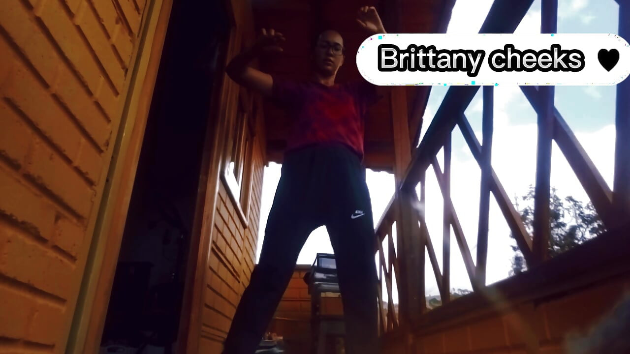 Enjoying The perfect start to the morning with exercise