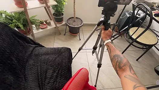 Sinnlicher sex mit einem paar mit verbundenen augen endet mit einem creampie