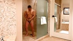 Hombre asiático ducha completa, masturbación y semen