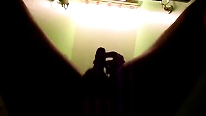 altında görünüm çük vuruş