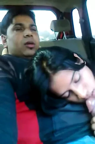 Desi Girl Handob In car