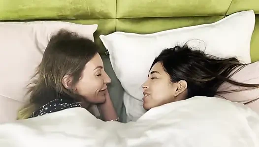 Lesben wach auf, guten morgen, scissoring-video mit anouk