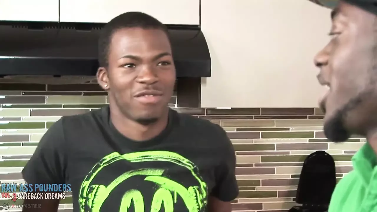 Pantat bahenol mike mathews dan reeko dunn dientot tanpa kondom #3