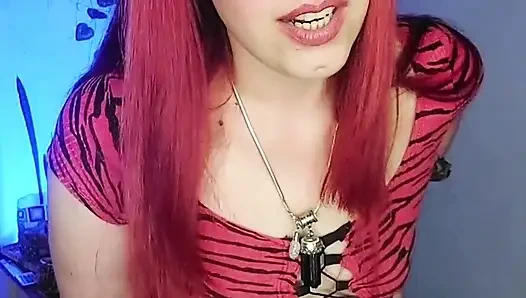 Ibu tiri bahenol masih haus kontol! Bagian 1