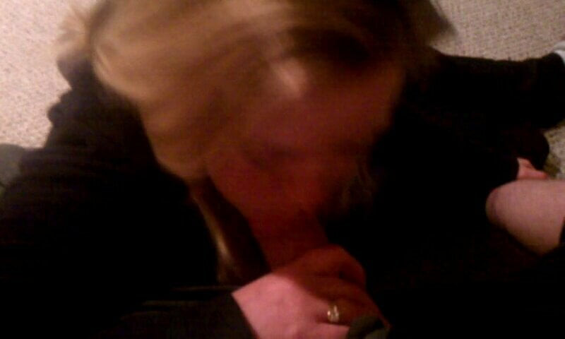 kelly sucking cock