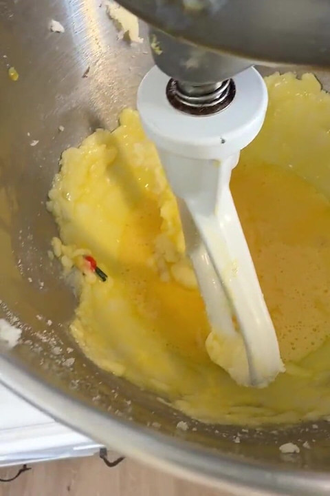 Trans Giantess Gourmet 2 - Poundcake - Solo Anal and a Huge Cumshot