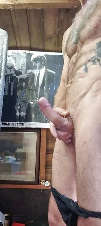 Mature fit guy wanking in the shed