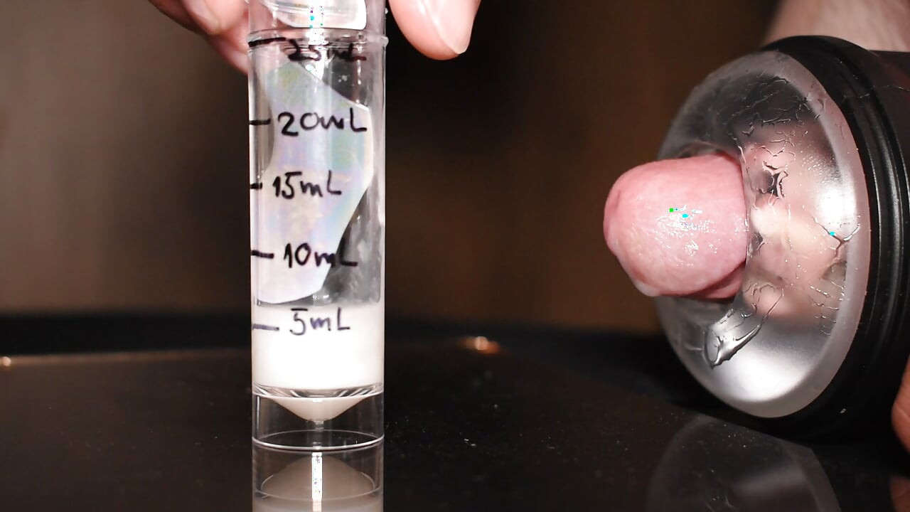 ASMR FLESLIGHT FUCK AND CUMSHOT IN DOSE MIT 6 ML LECKEREM SPERMA