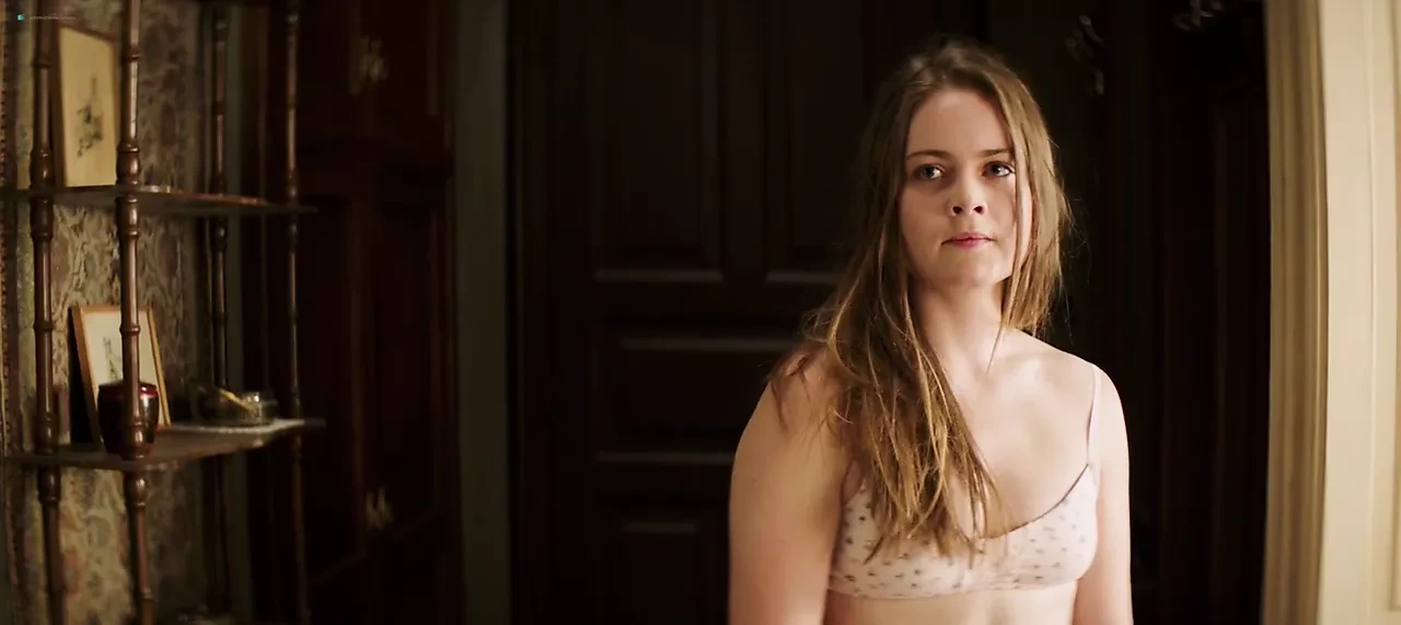 Hera Hilmar – ”An Ordinary Man”