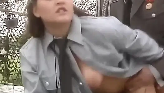 Persetan militer di vagina tentara wanita