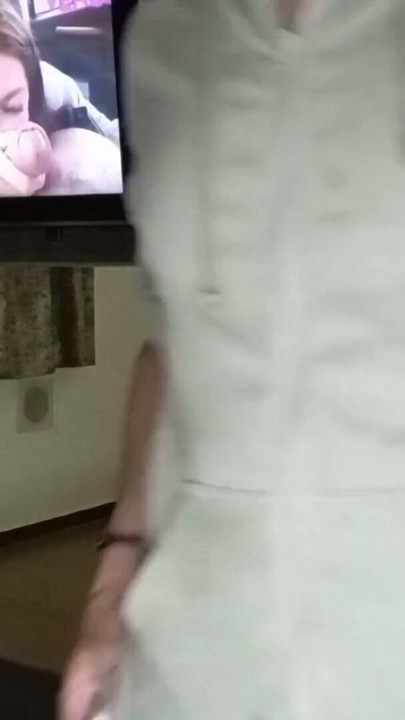 Amateur housewife fucks the technician boy who repaired her TV | Clip 1