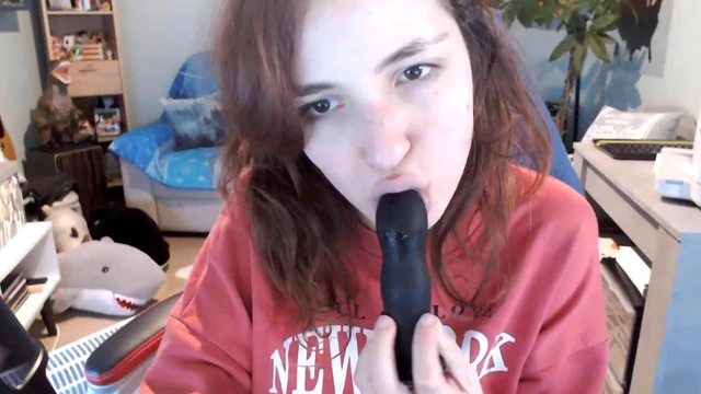 Sweet chick stretches her hairy asshole and enjoys it