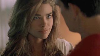 Denise Richards Neve Campbell Threesome sex (no music)