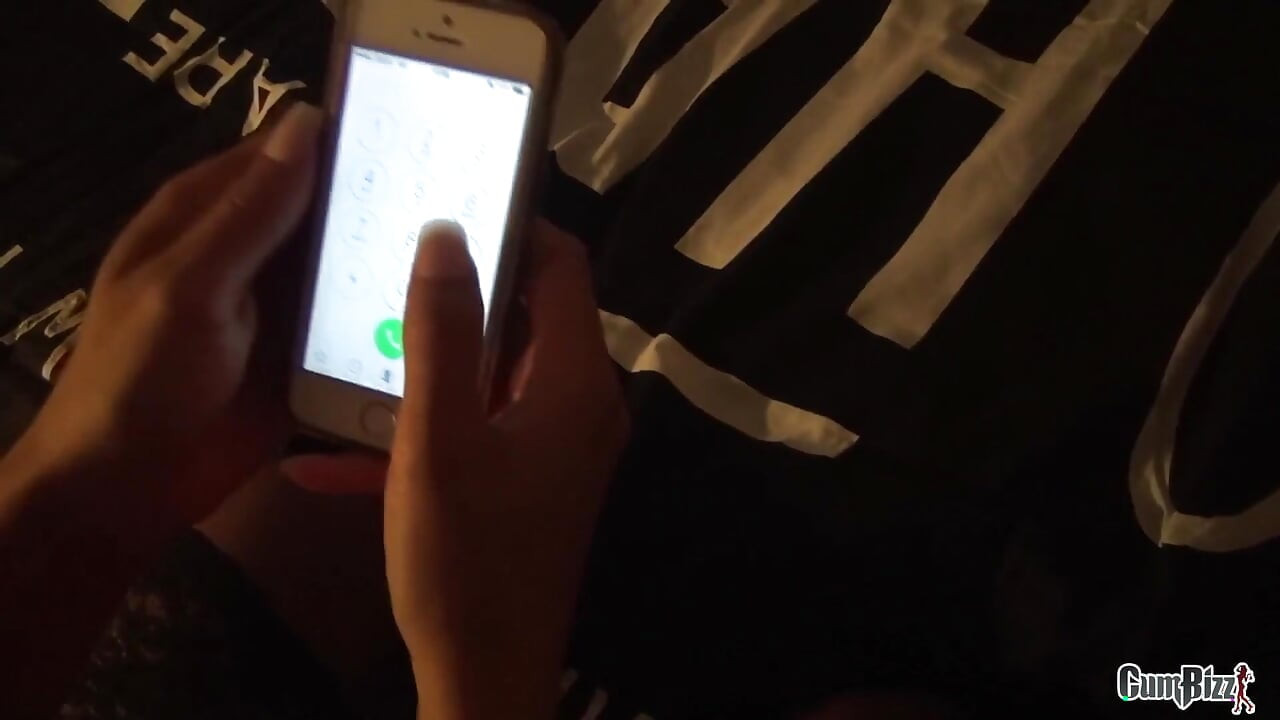 Азіатська красуня, покірний анал