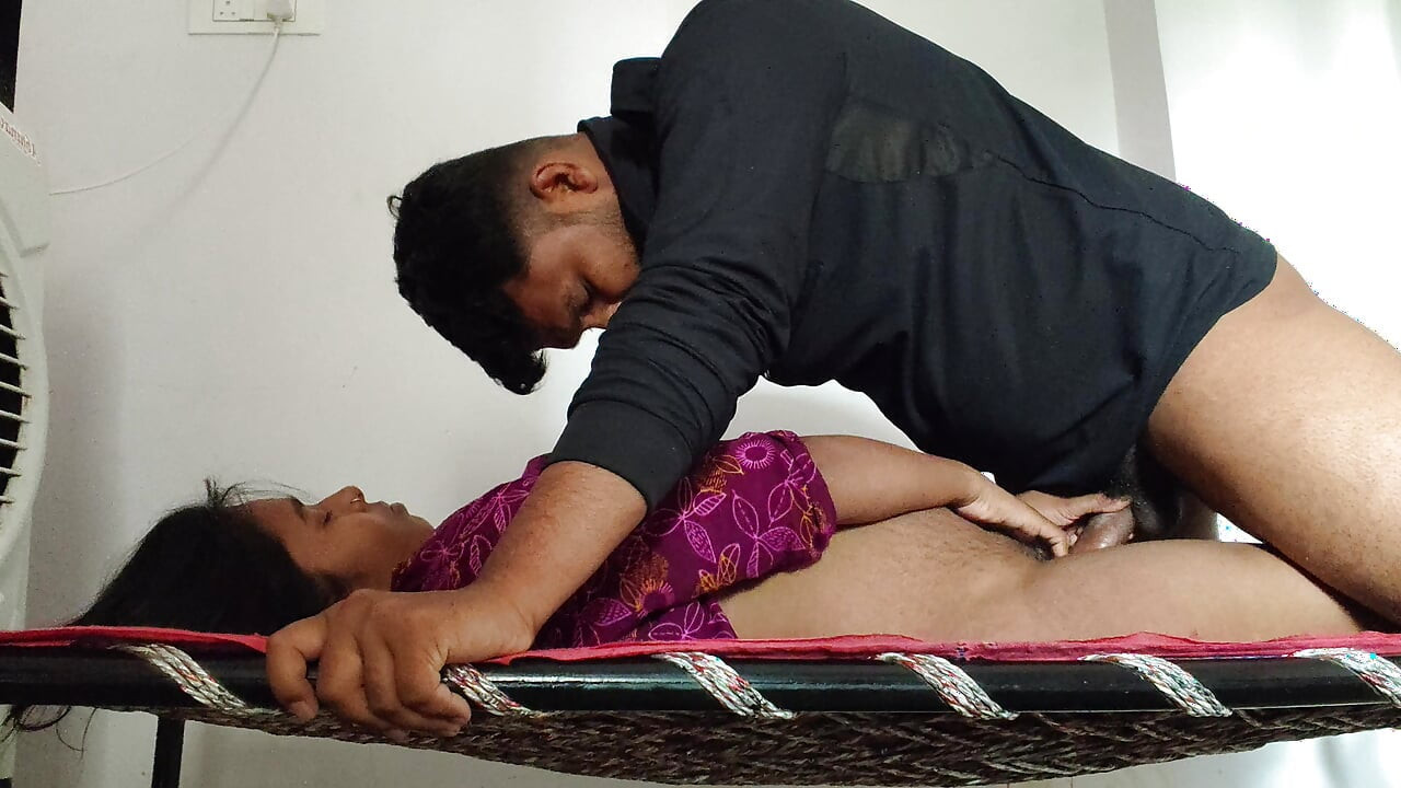 Gav ki ladki aaur pados ka ladka purane ghar me sex kar rahe he - desi girl xxx video hindi.