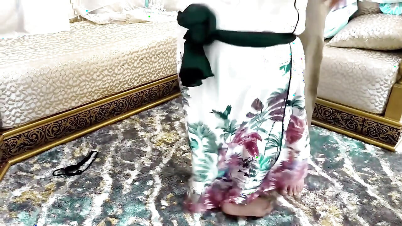 新海灣隱蔽性愛，清晰阿拉伯語音