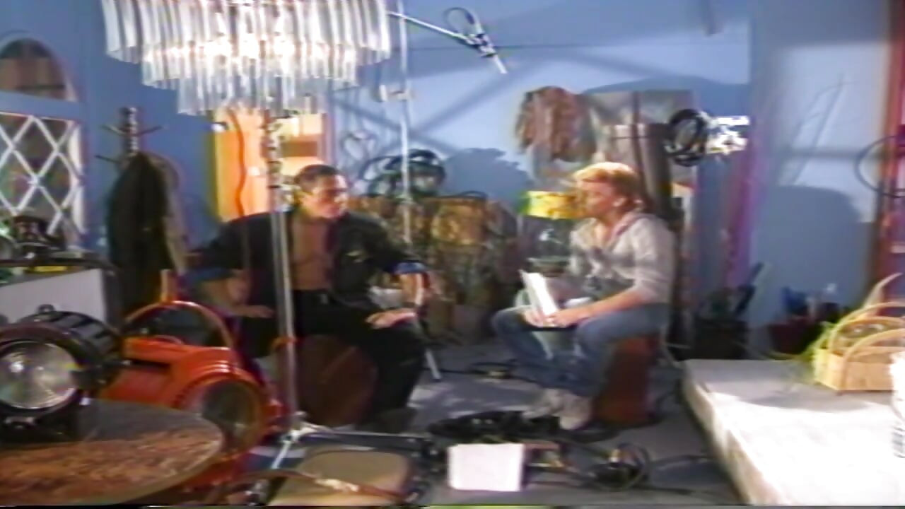 sündige Neugier eskaliert bis nichts mehr harmlos ist mit