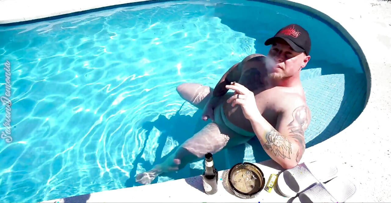 Awek montel - Percutian Barcelona Besar Saya