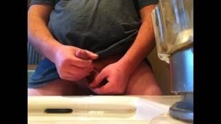 Never-ending cum shower