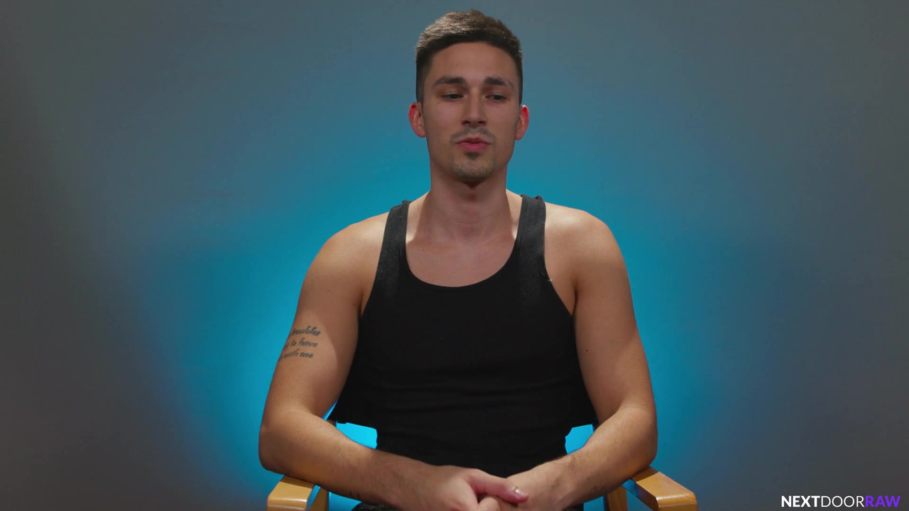 华丽的twnk性感翻转乱搞现实生活中的tatted BF大屁股