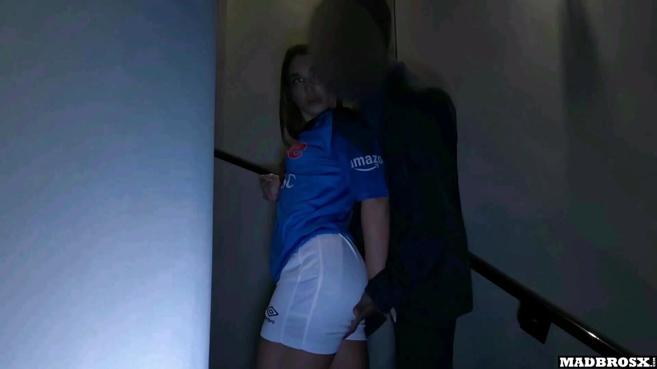 An Italian Fan From Napoli Cheats On Her Boyfriend And Agrees To Get Her Ass Pounded To Apologize !!!