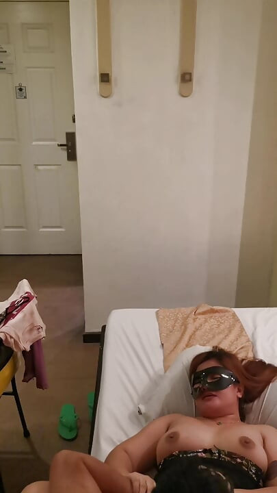 Filipina Sarap na sarap pag kinakaen