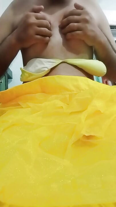 Indian Gay Crossdresser Gaurisissy XXX Sex in Yellow Lehenga