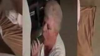 Bbw nonna fa un pompino sciatto