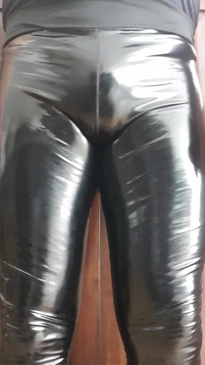 Me in pvc leggings 11