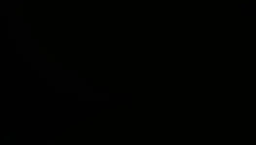 İri güzel kötü kızlar: iri güzel kadın siyah içinde kendini seviyor