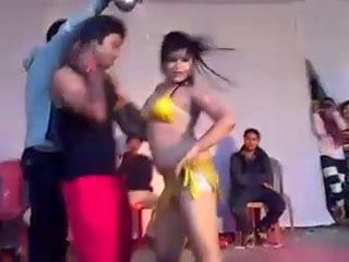 Dançarina asiática